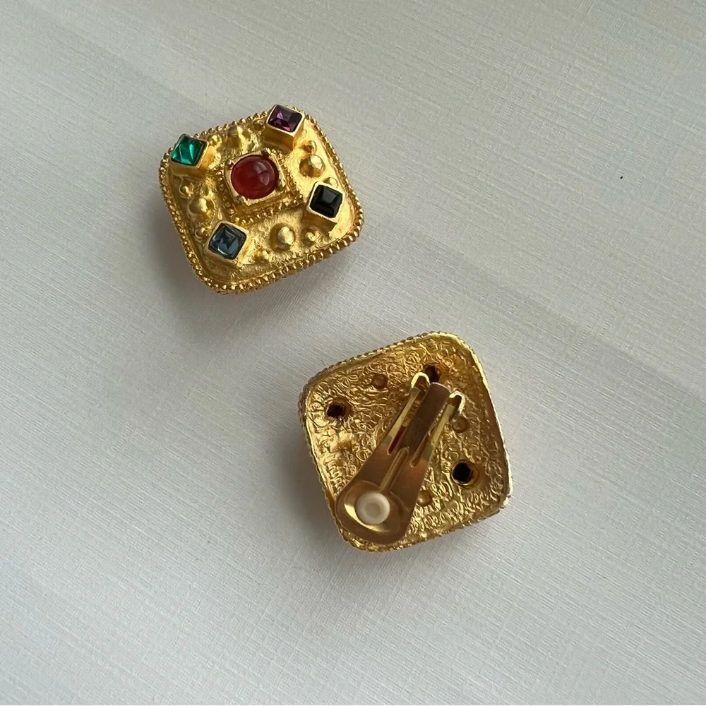 🍉Clip-On Earring Retro Vintage Gold Designer Baroque Egyptian Byzantine Lucite - Picture 5 of 8